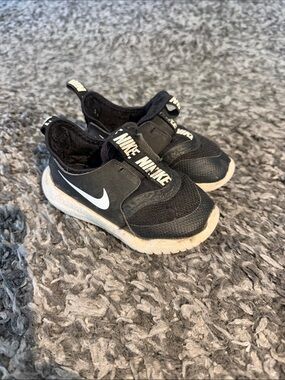 Nike Kids Black and White Slip-On Sneakers